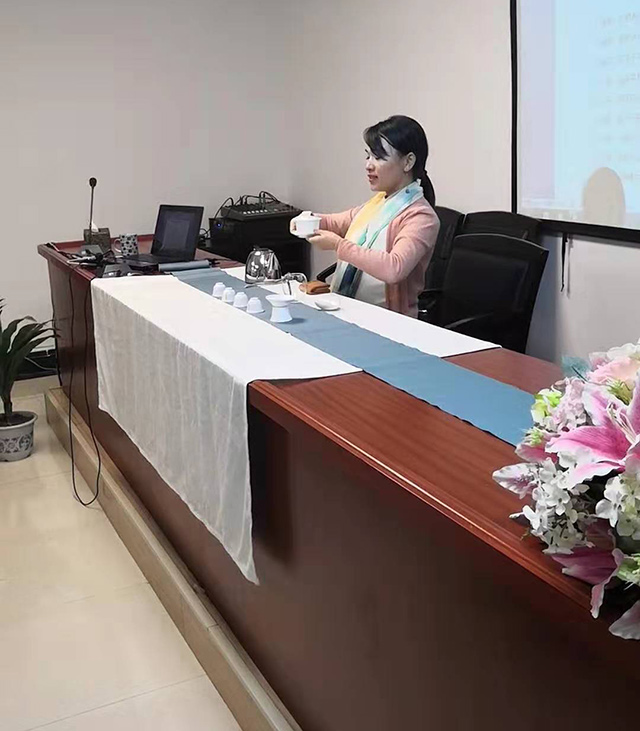 &#21326;&#20307;&#20250;&#20307;&#32946;&#40;&#20013;&#22269;&#41;