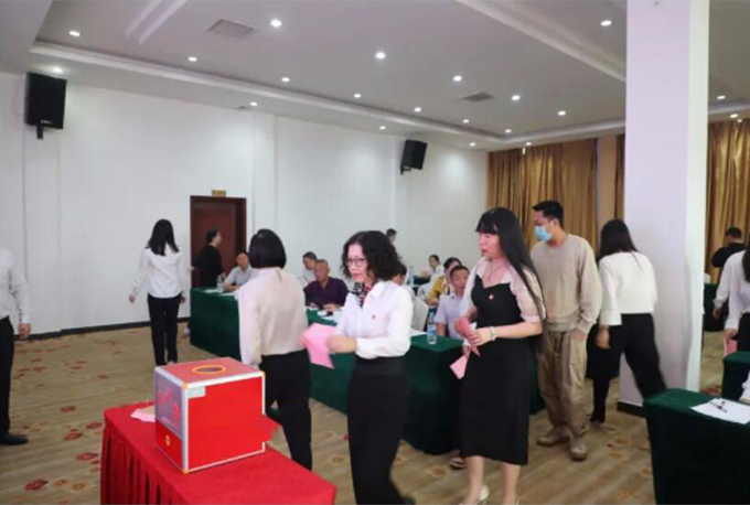 &#21326;&#20307;&#20250;&#20307;&#32946;&#40;&#20013;&#22269;&#41;